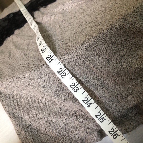 💕4/$10💕Maurice’s Medium Long Sleeve Blouse NWT - Picture 7 of 7